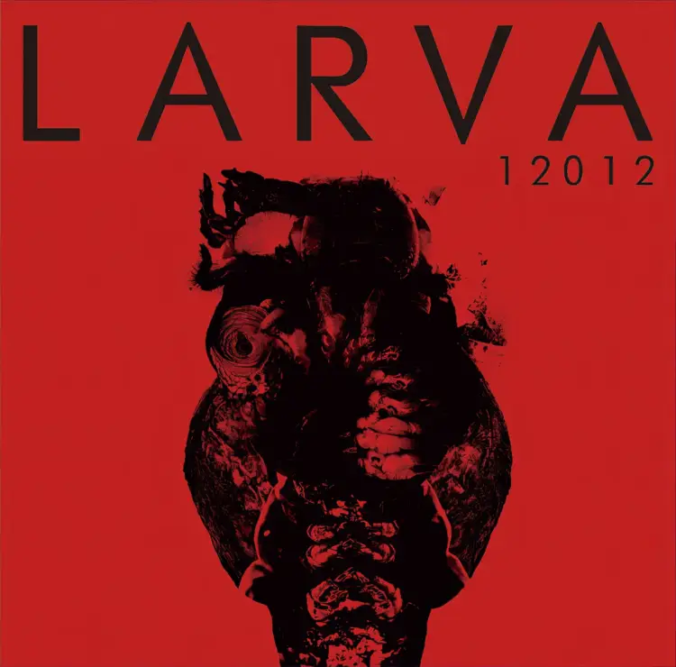 Portada del álbum LARVA
