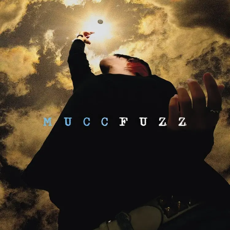 Portada del álbum FUZZ